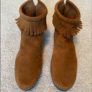 Minnetonka brand Moccasins Back-zip Hard Sole boot